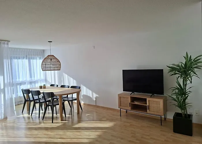 Summit View 아파트 *