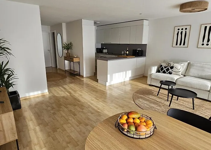 아파트 Summit View